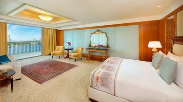 Elegant Suite